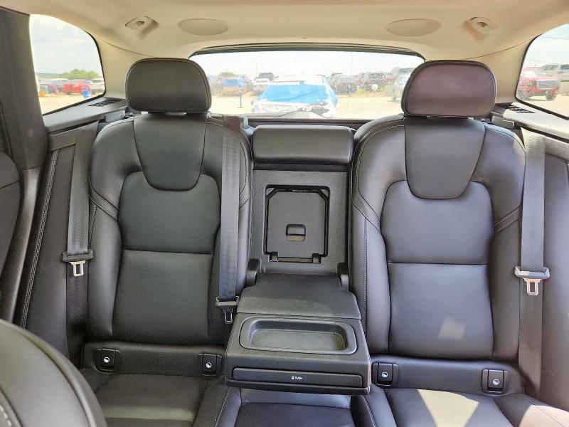 2022 VOLVO XC60 B5 IN YV4L12RL3N1904555
