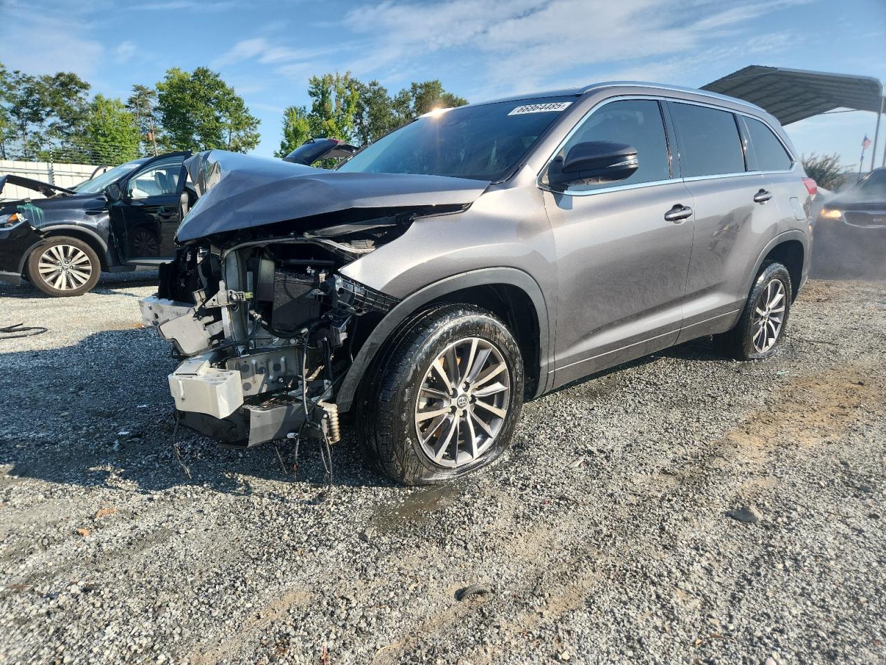 TOYOTA HIGHLANDER SE