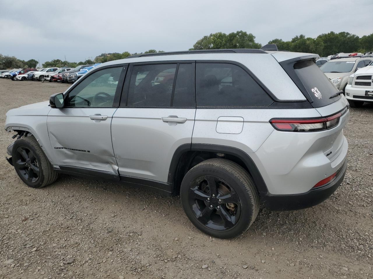 JEEP GRAND CHEROKEE LAREDO