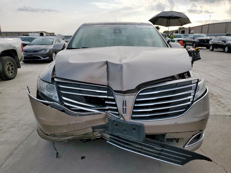 2019 LINCOLN MKT 2LMHJ5AT7KBL00822