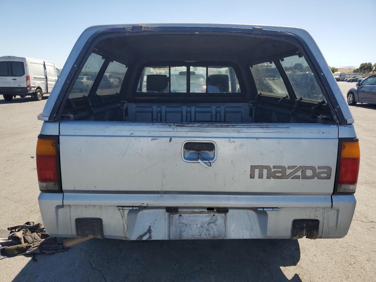 Lot #3308258164 1991 MAZDA B2200 SHORT BED