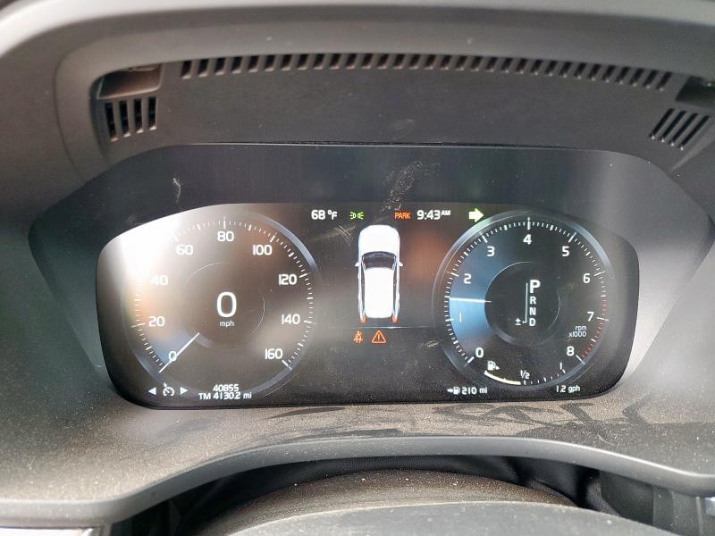 2021 VOLVO XC60 T5 MO YV4102RK1M1822775