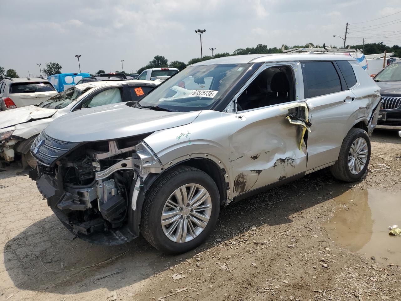 MITSUBISHI OUTLANDER ES