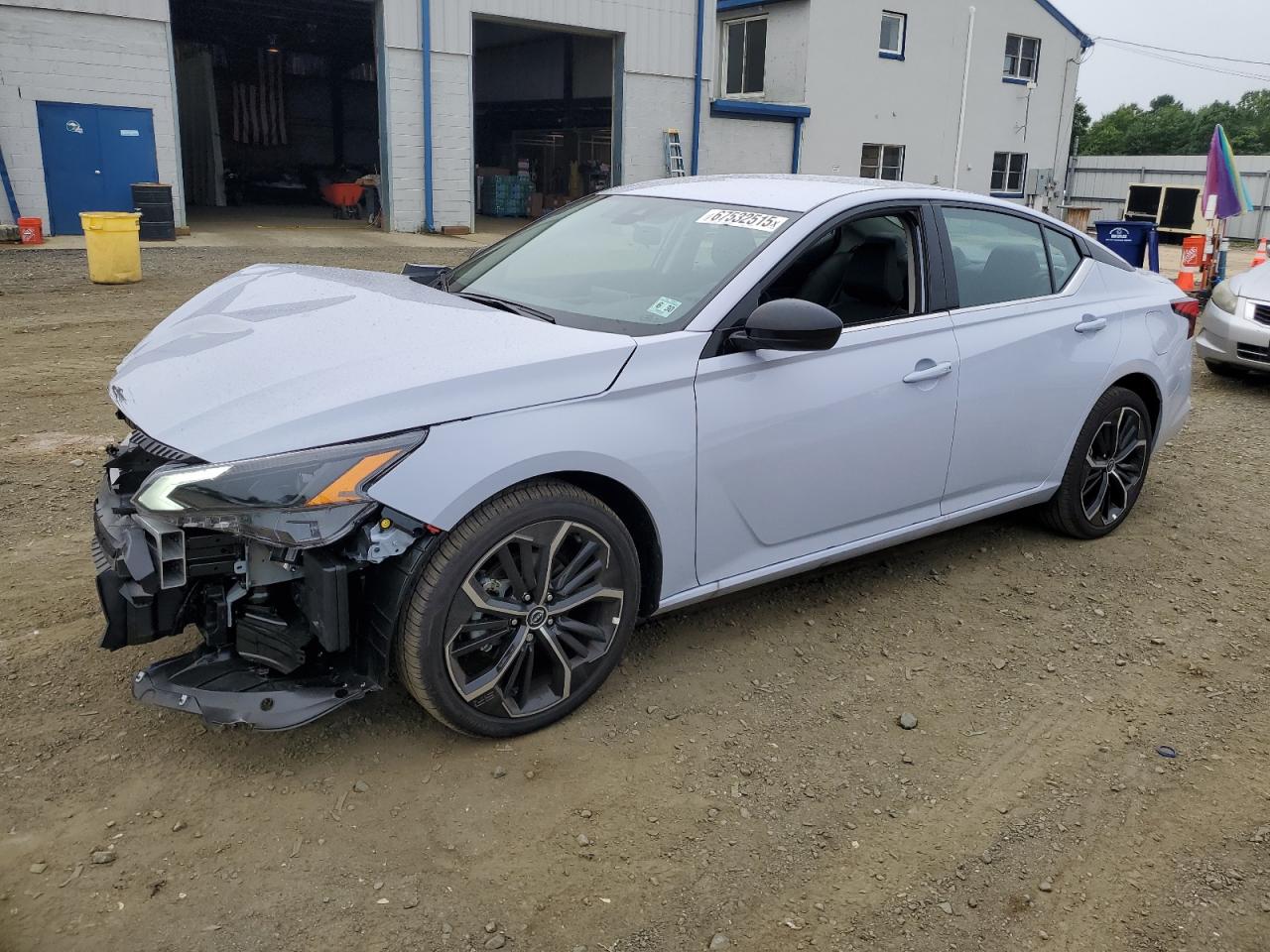 NISSAN ALTIMA SR