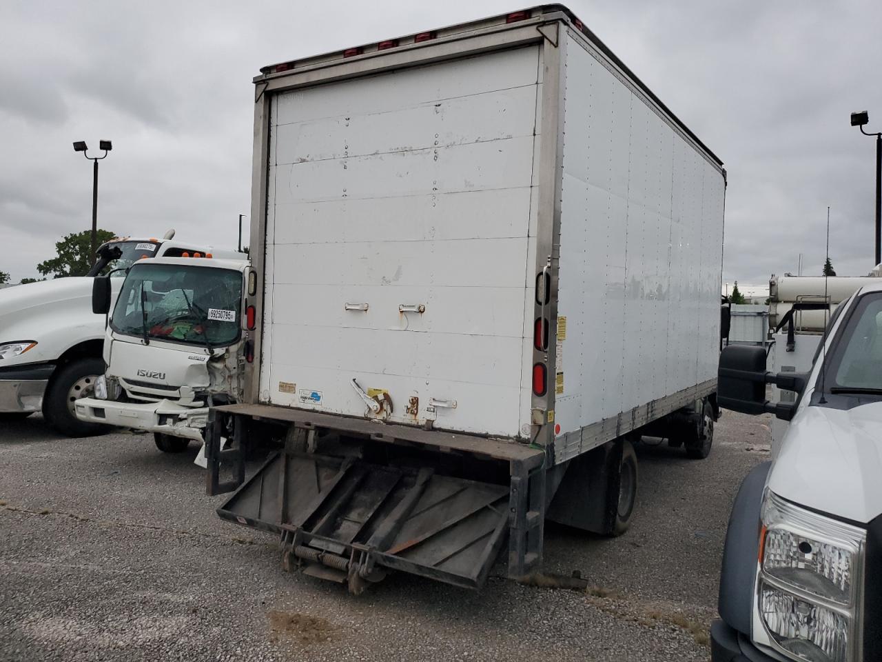 Lot #3230506887 2015 ISUZU NPR HD