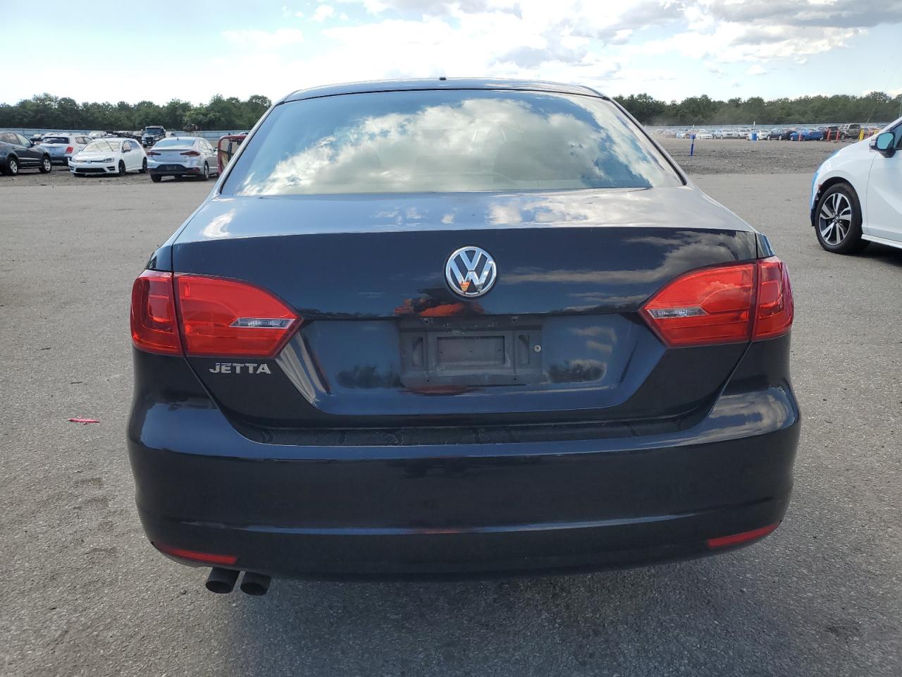 VOLKSWAGEN JETTA BASE