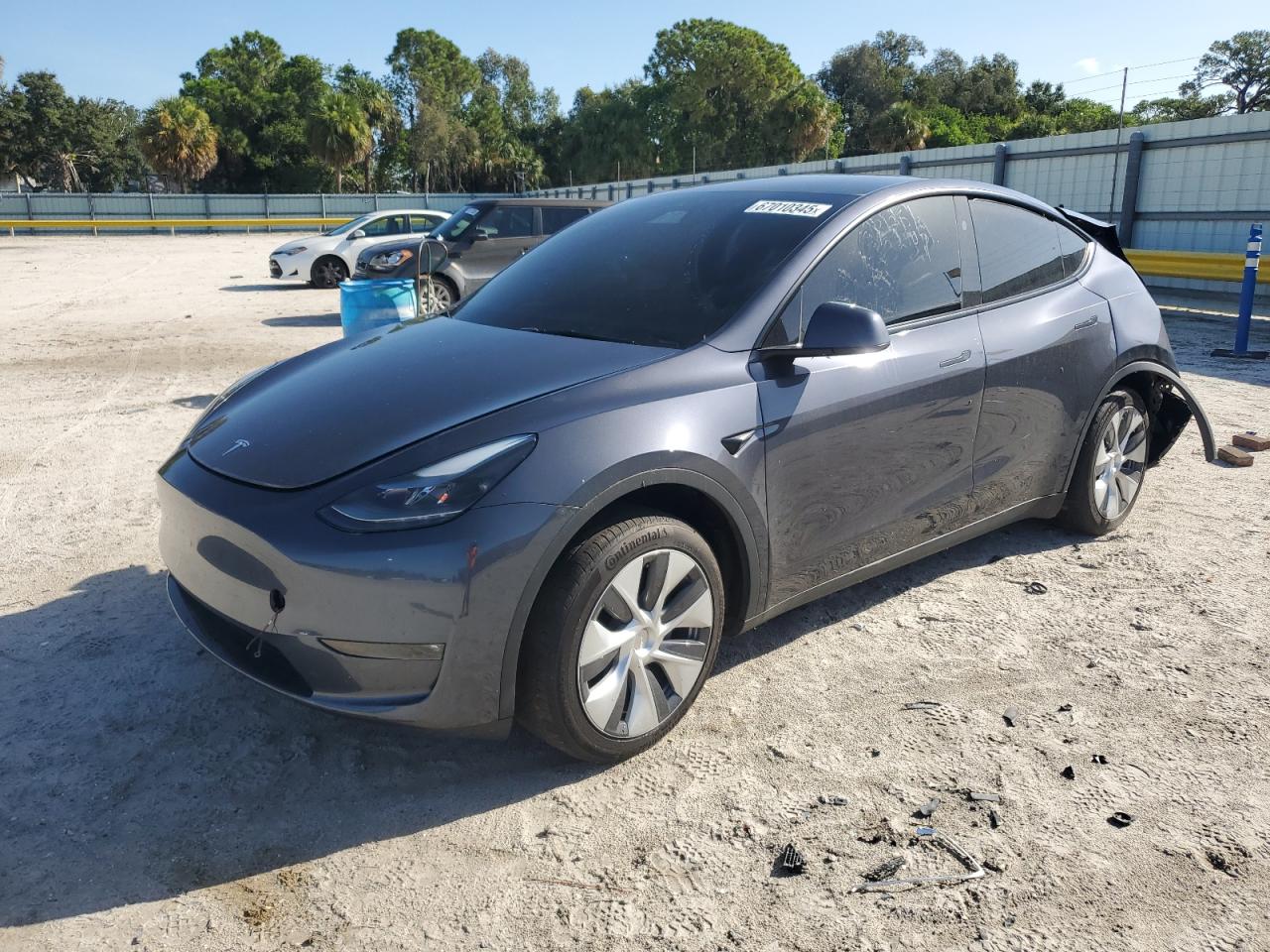 TESLA MODEL Y