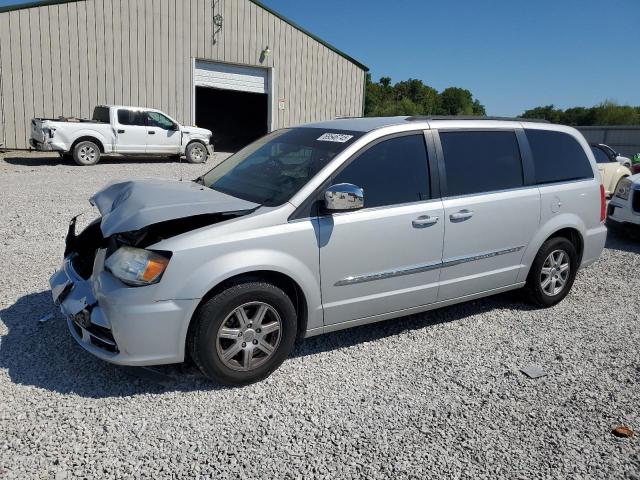 CHRYSLER TOWN & COUNTRY TOURING L