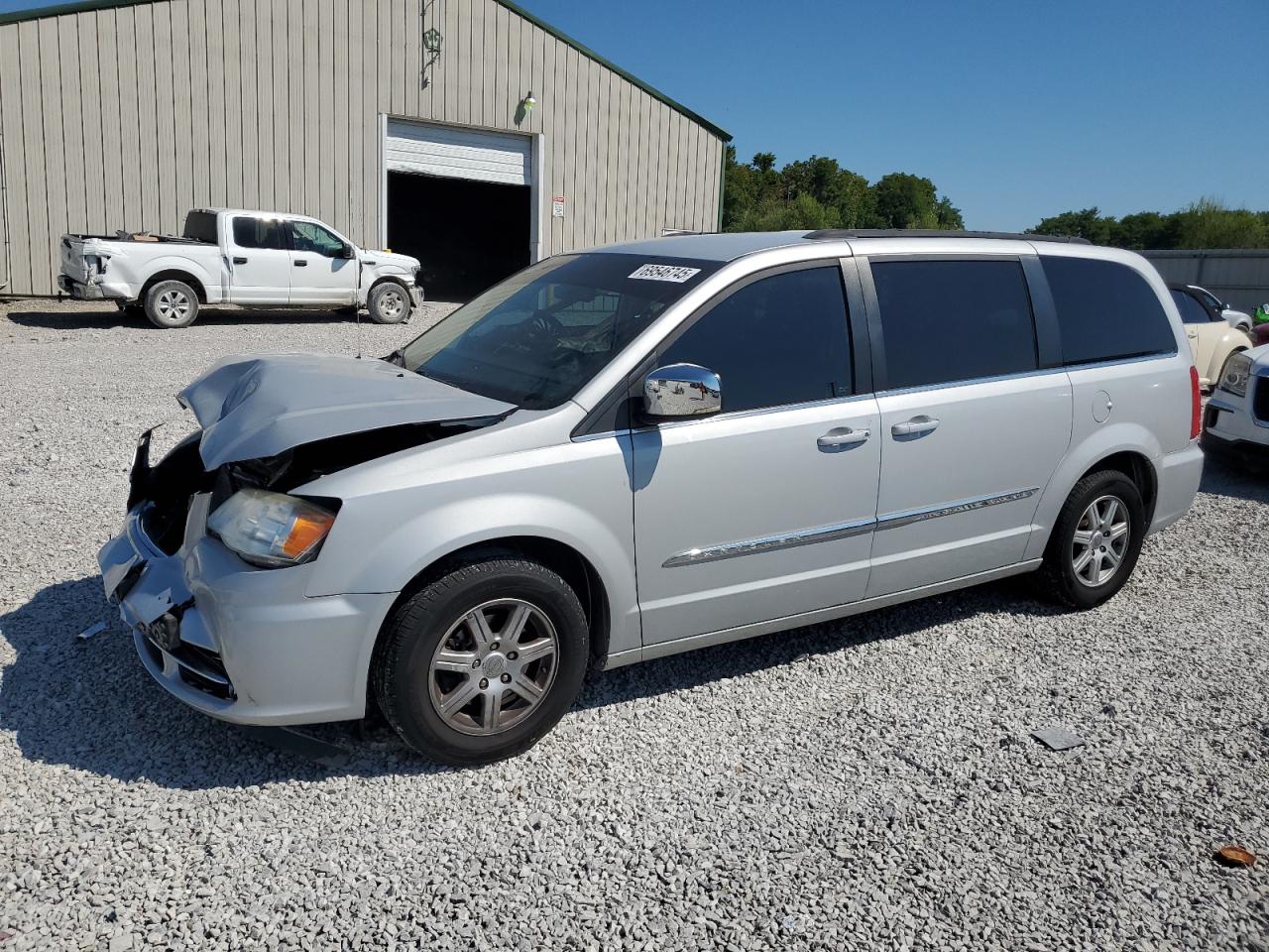 CHRYSLER TOWN & COUNTRY TOURING L