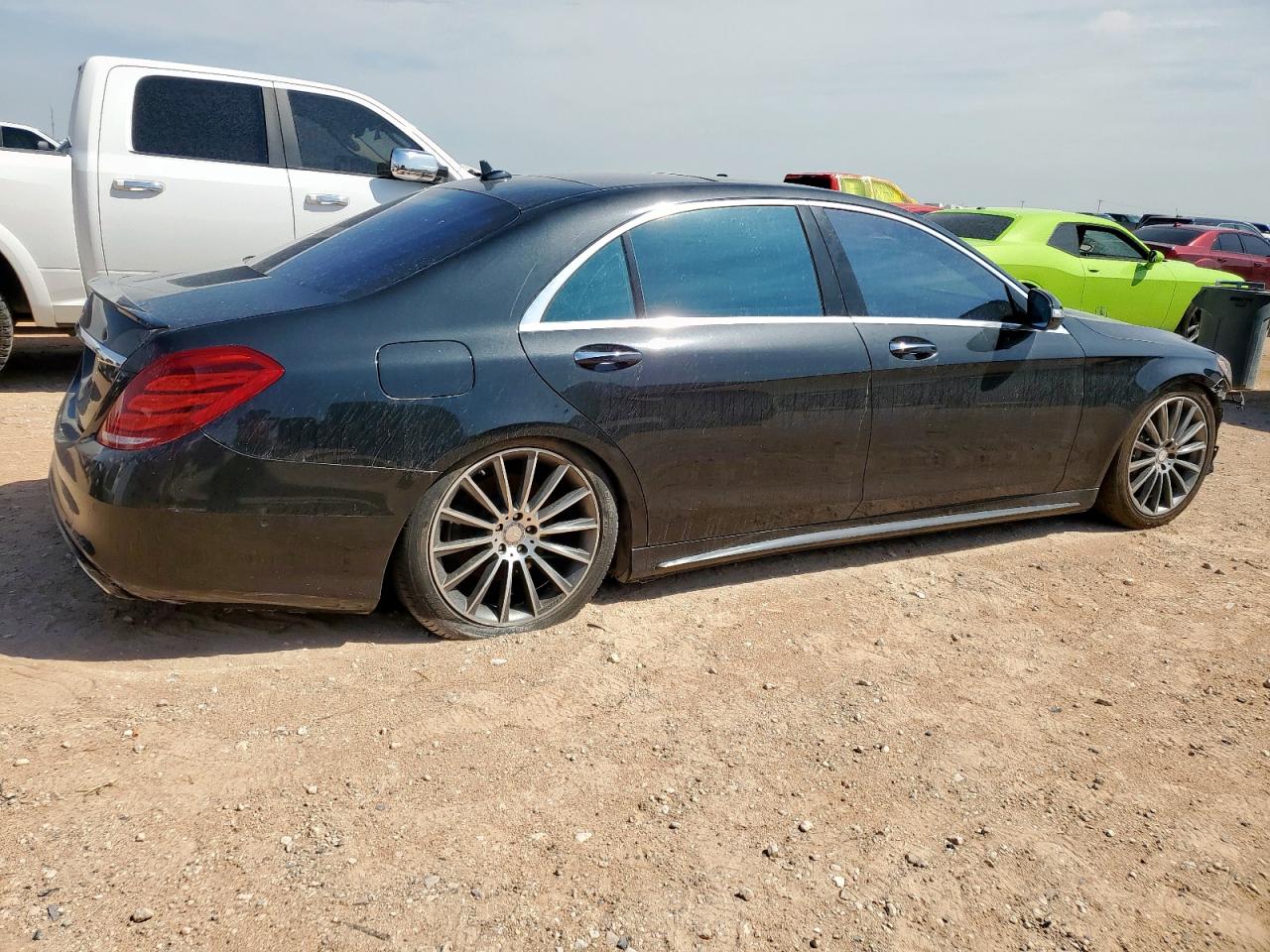 MERCEDES-BENZ S-CLASS 550