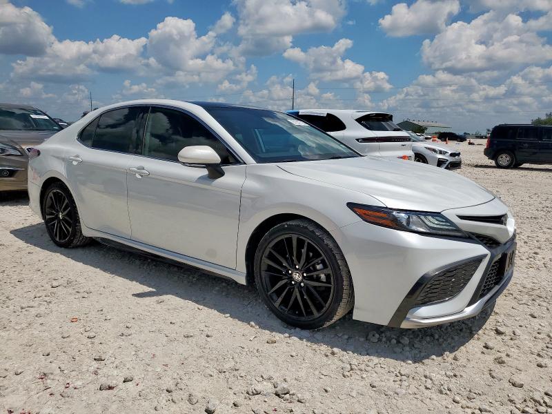 2021 TOYOTA CAMRY XSE 4T1K61AK9MU459924