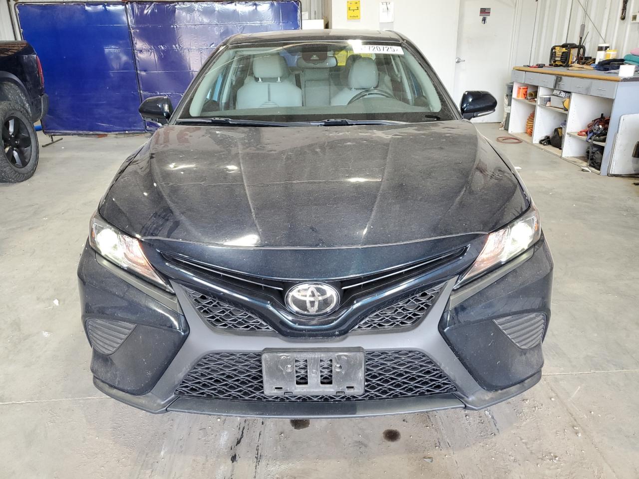 TOYOTA CAMRY L