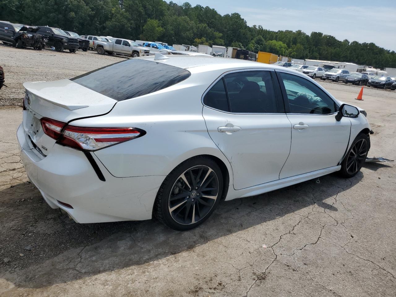 TOYOTA CAMRY XSE