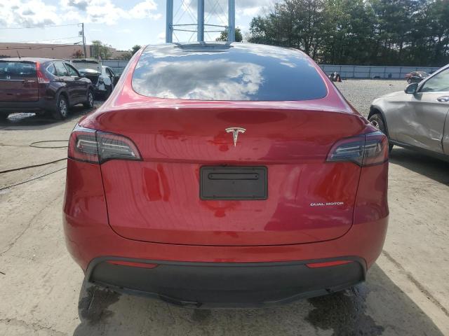 2024 TESLA MODEL Y 7SAYGDEE9RF161880