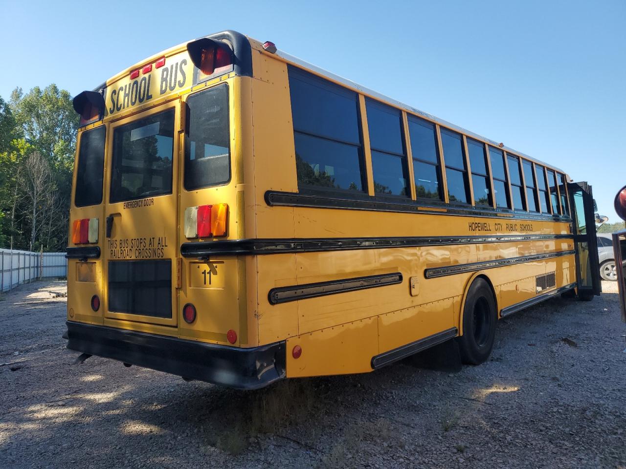 Lot #3301801328 2014 FREIGHTLINER CHASSIS B2