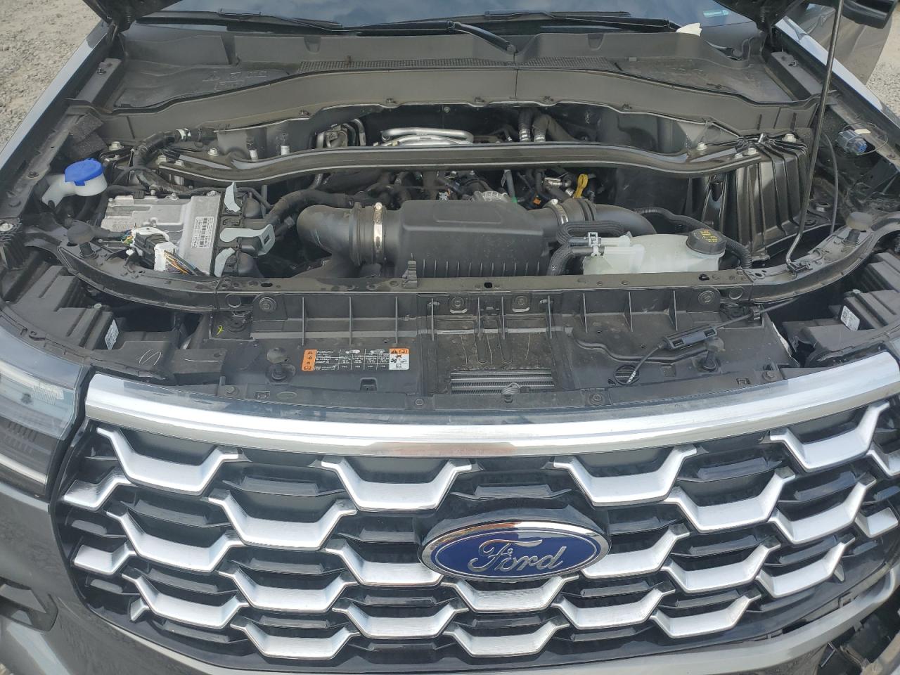 FORD EXPLORER PLATINUM