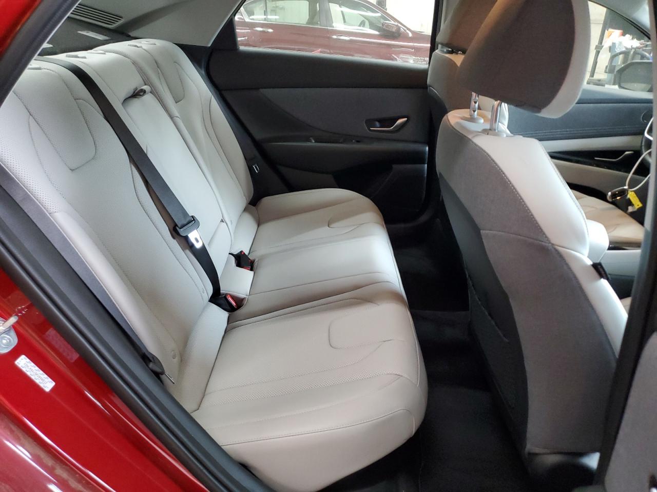 HYUNDAI ELANTRA LIMITED