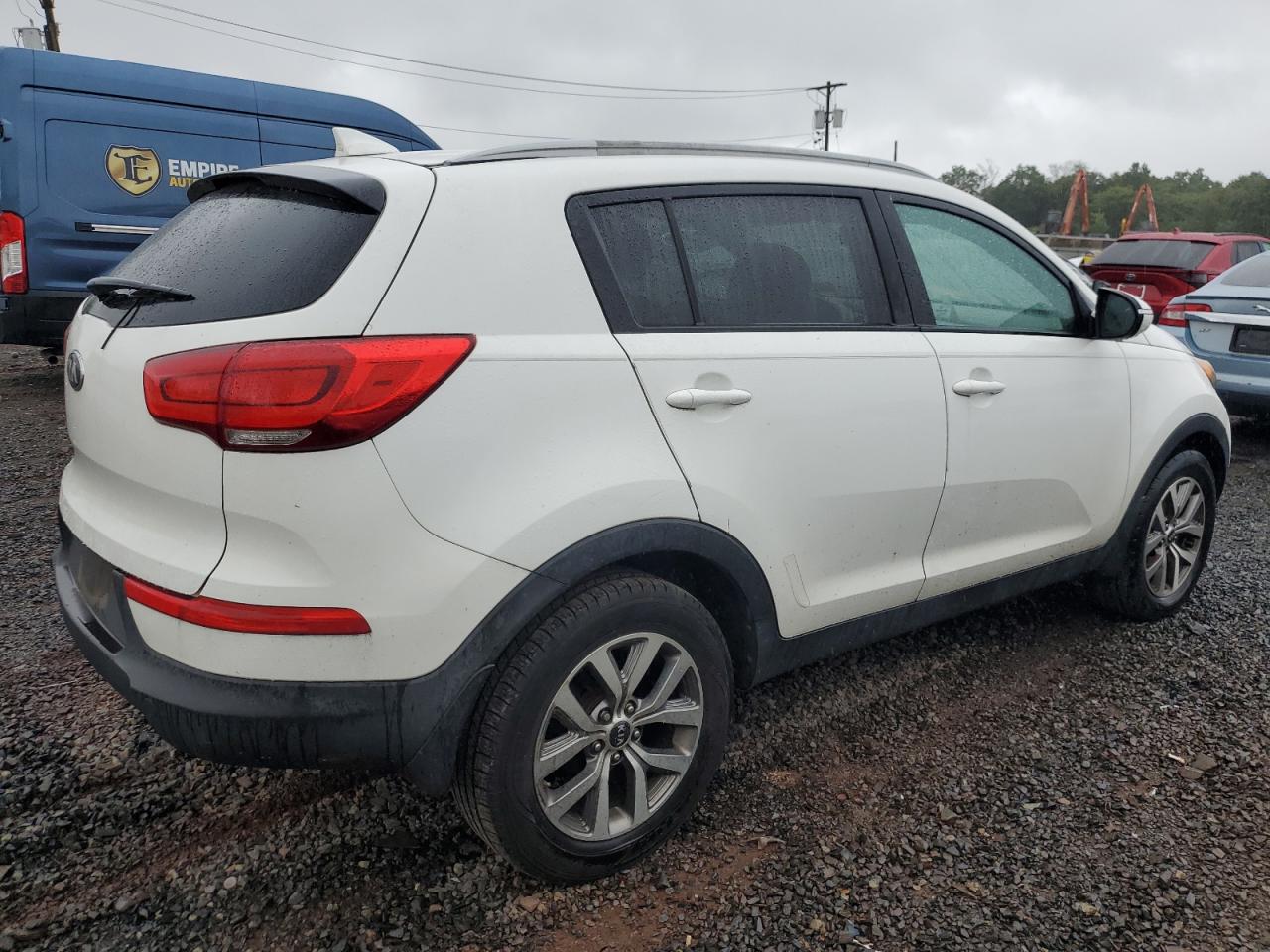 KIA SPORTAGE LX