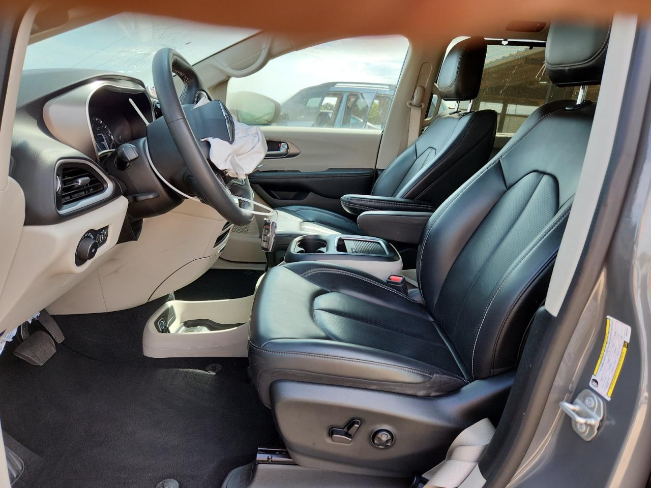 CHRYSLER PACIFICA TOURING L