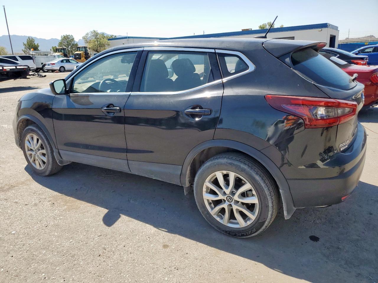 NISSAN ROGUE SPORT S