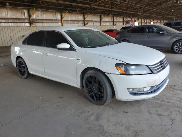 2015 VOLKSWAGEN PASSAT S 1VWAT7A37FC108150