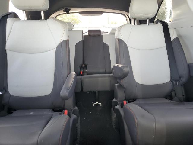 2022 TOYOTA SIENNA XSE 5TDDRKEC8NS092565