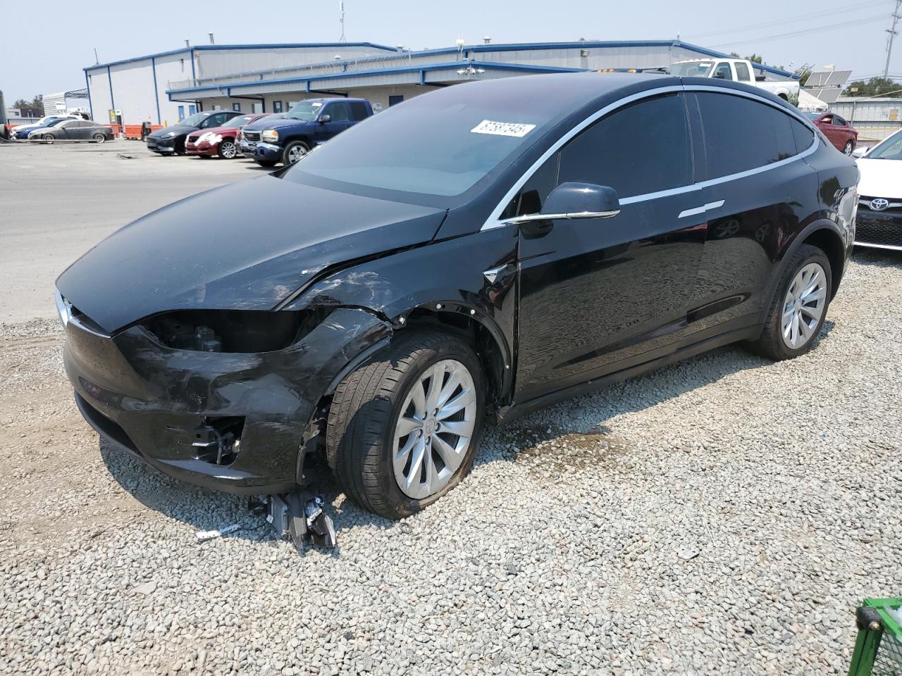 TESLA MODEL X