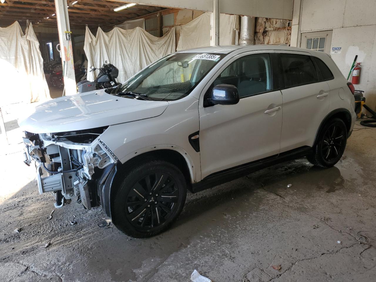 MITSUBISHI OUTLANDER ES