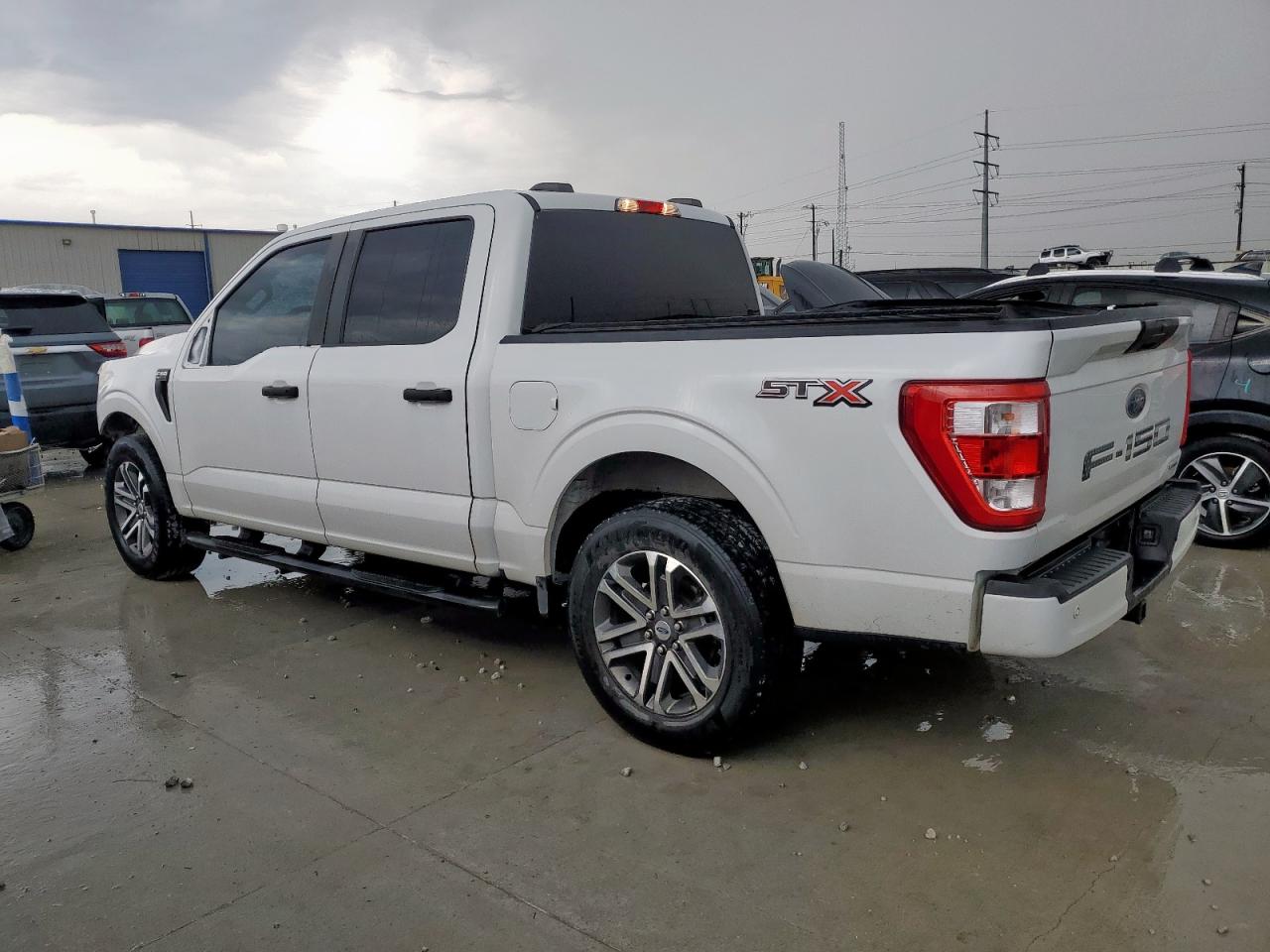 FORD F-150 SUPERCREW