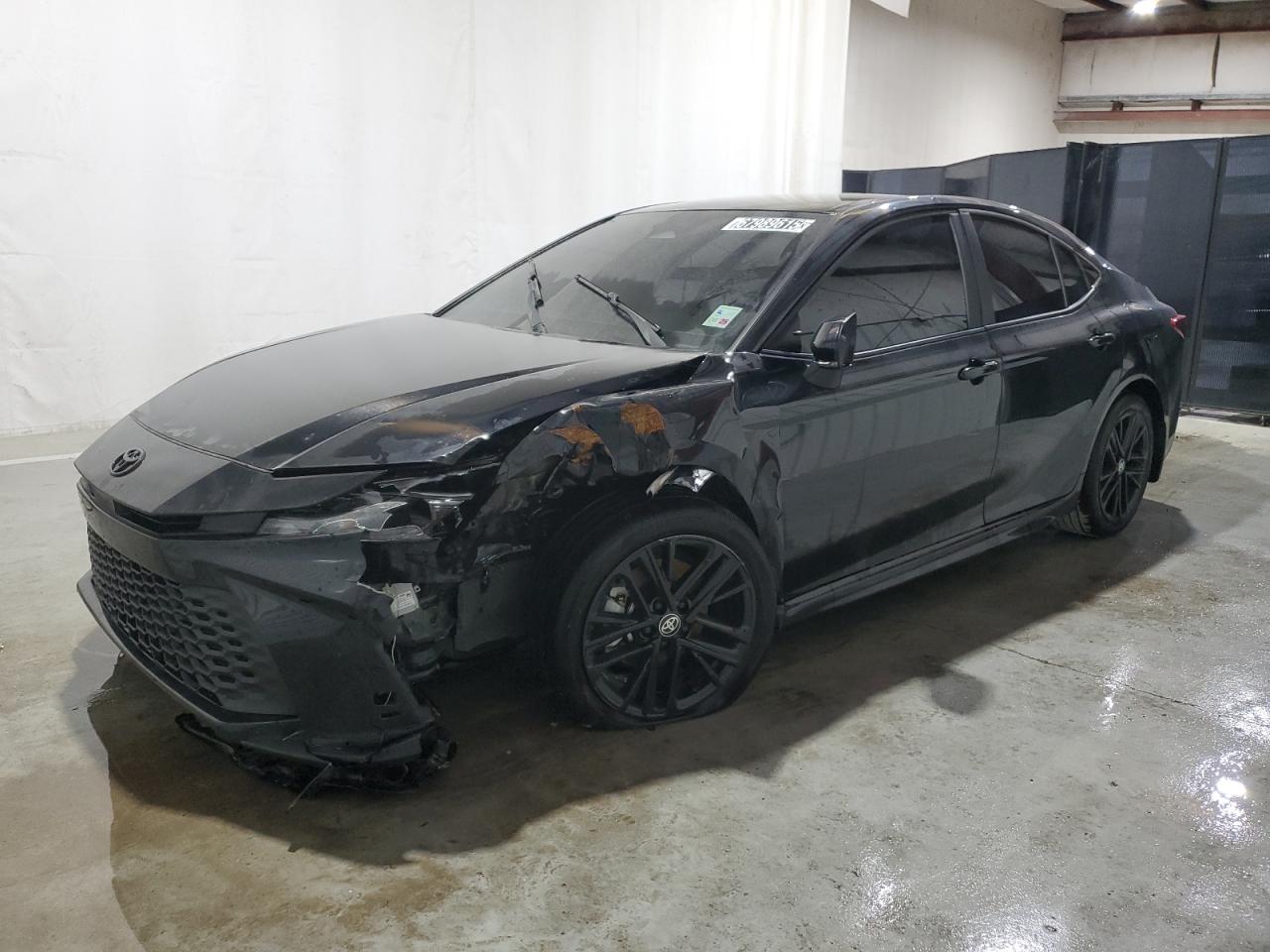 TOYOTA CAMRY XSE