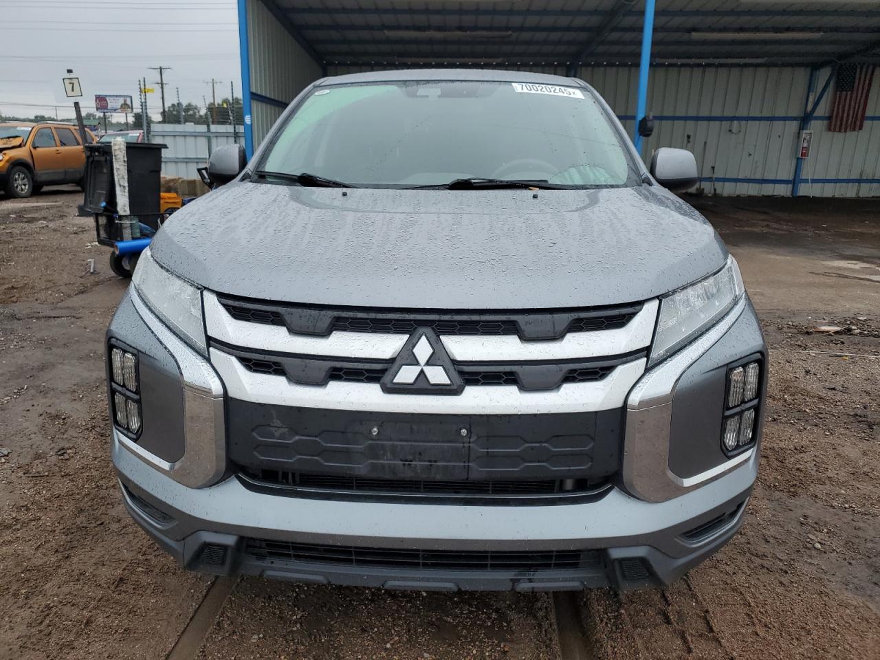 MITSUBISHI OUTLANDER ES