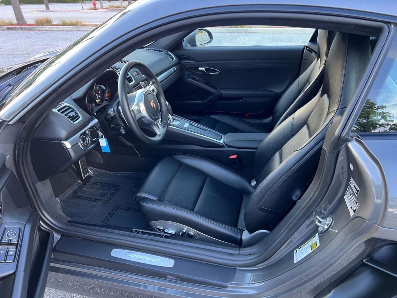 PORSCHE CAYMAN