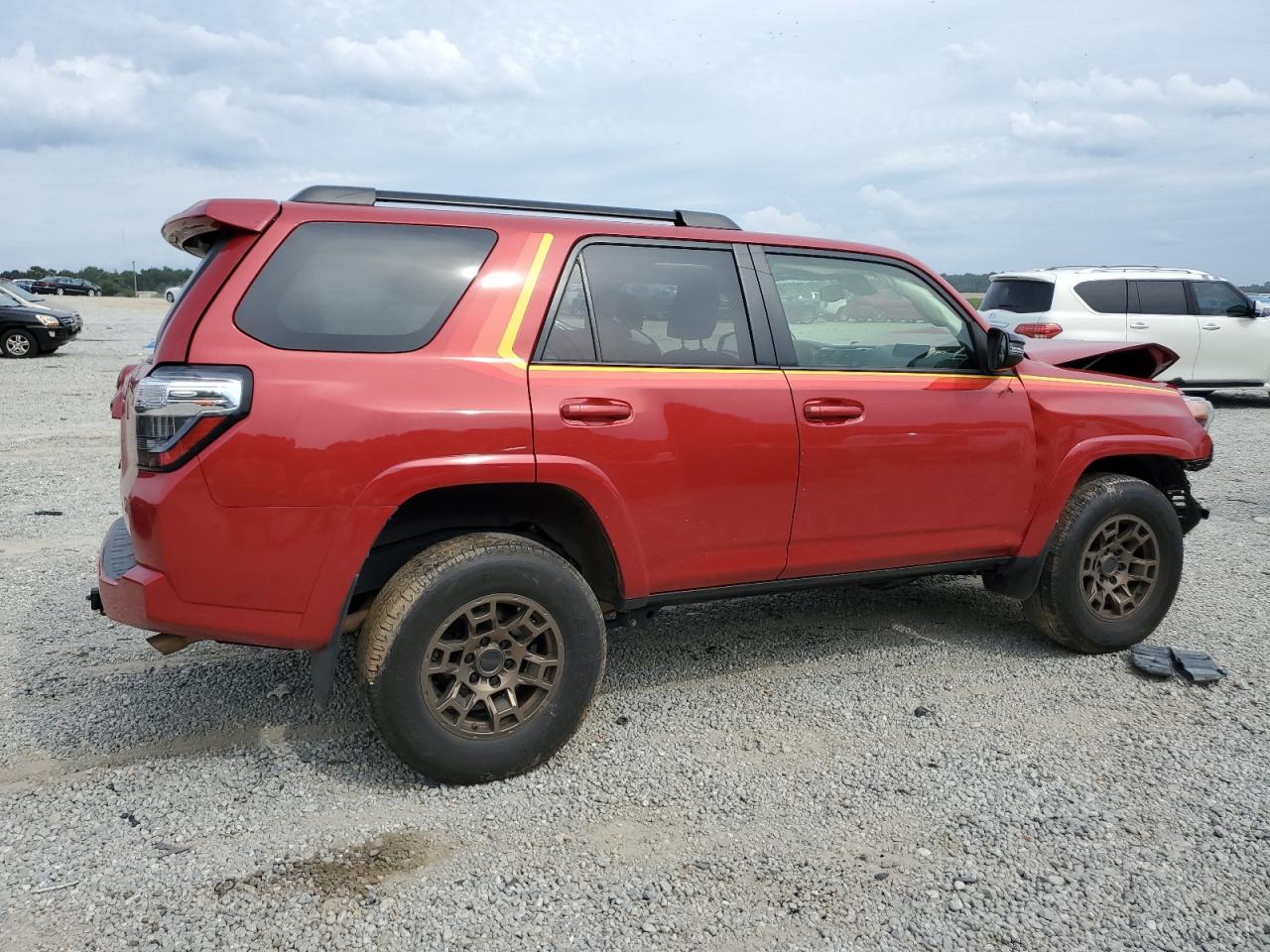 TOYOTA 4RUNNER 40TH ANNIVERSARY SE