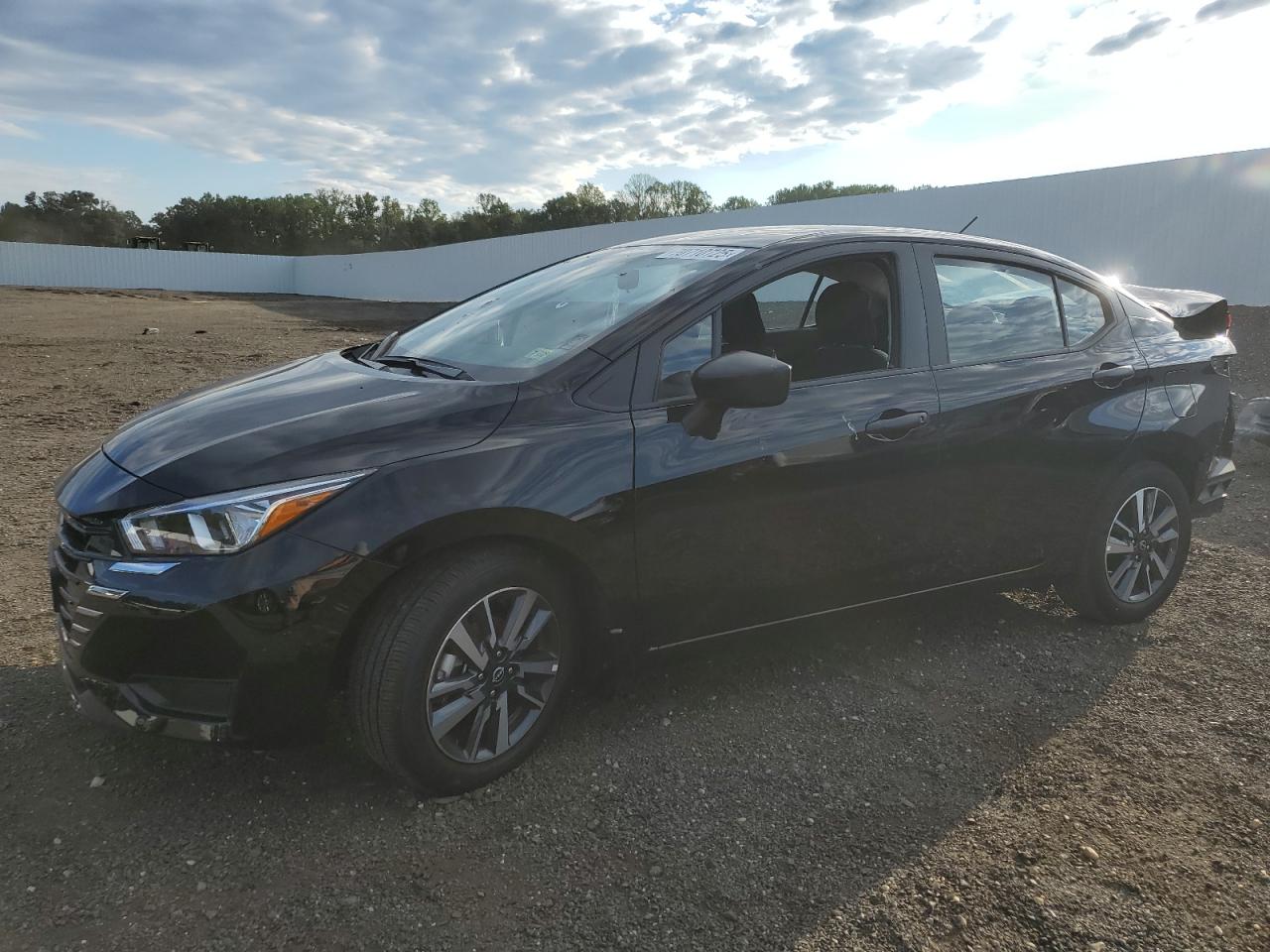 Lot #3285704665 2024 NISSAN VERSA S