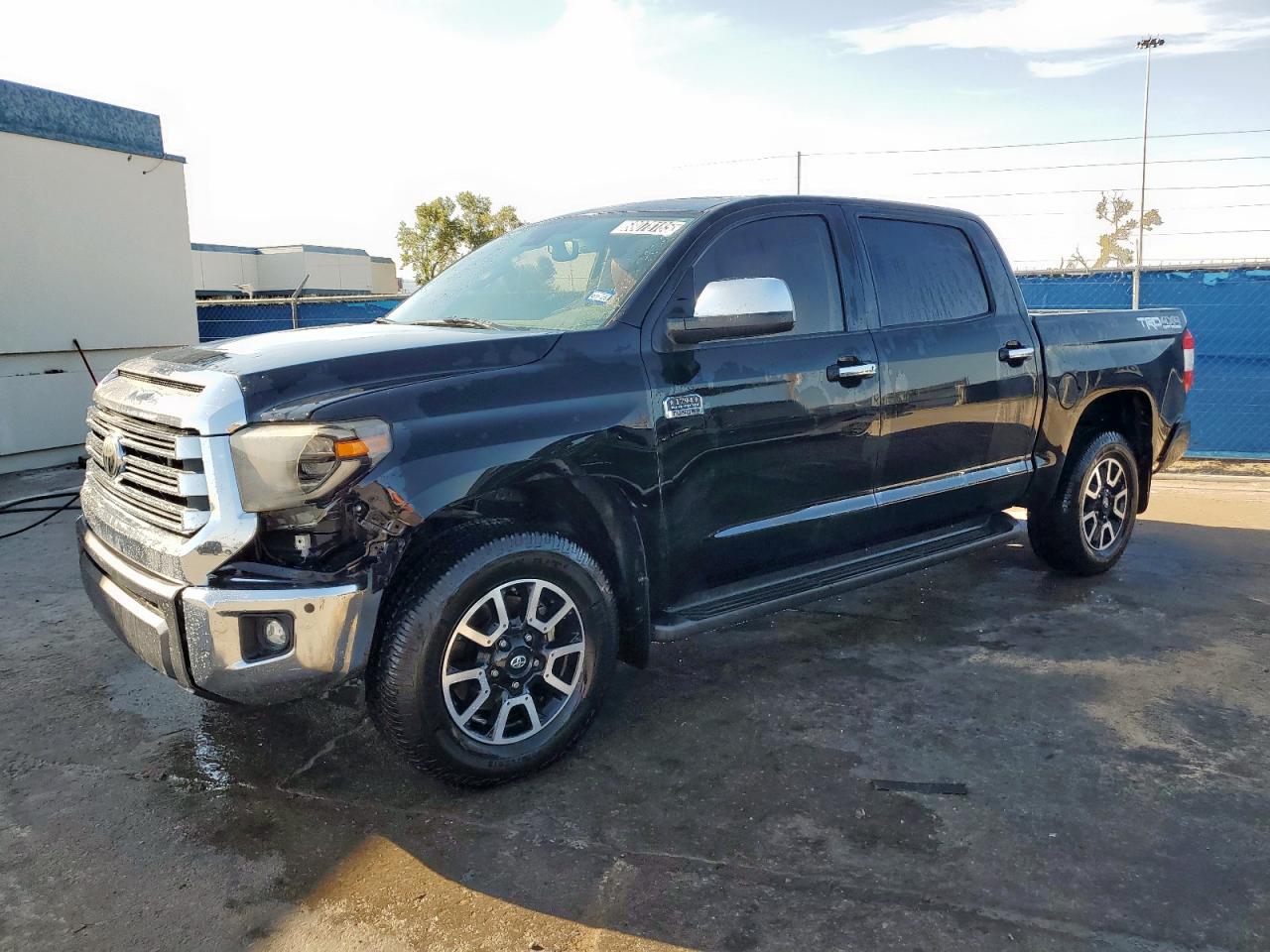 TOYOTA TUNDRA CREWMAX 1794