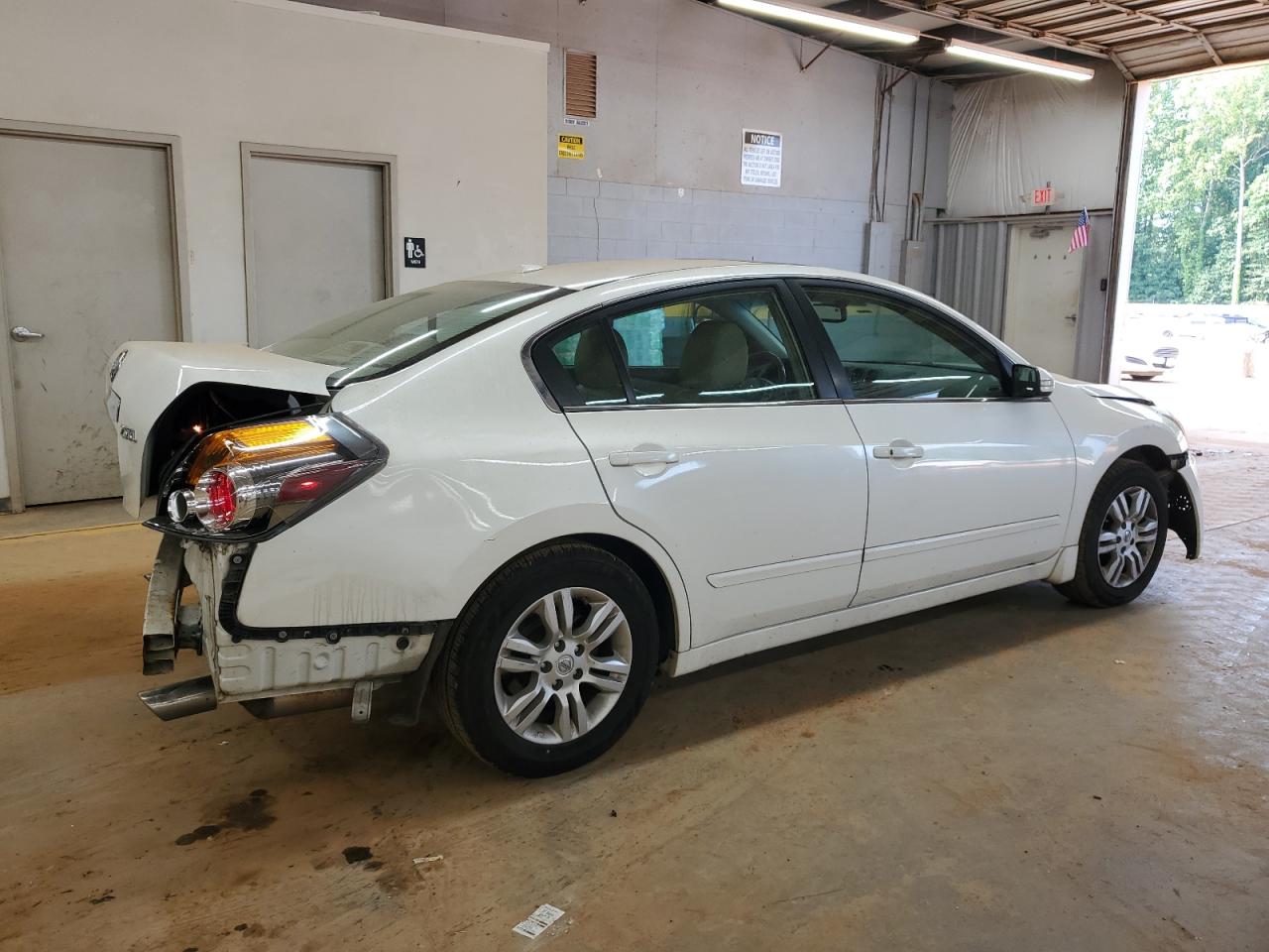 NISSAN ALTIMA BASE