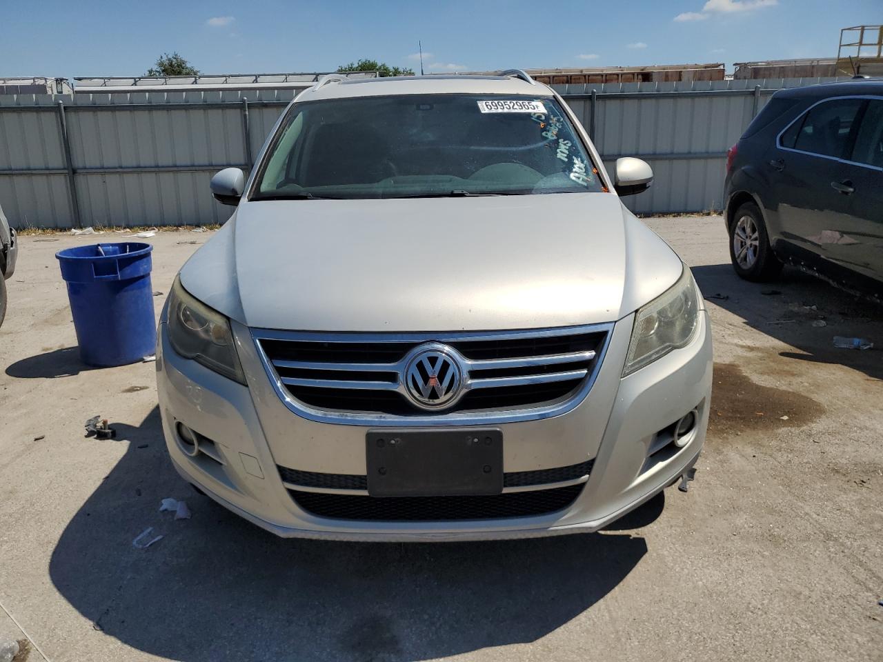 VOLKSWAGEN TIGUAN SE
