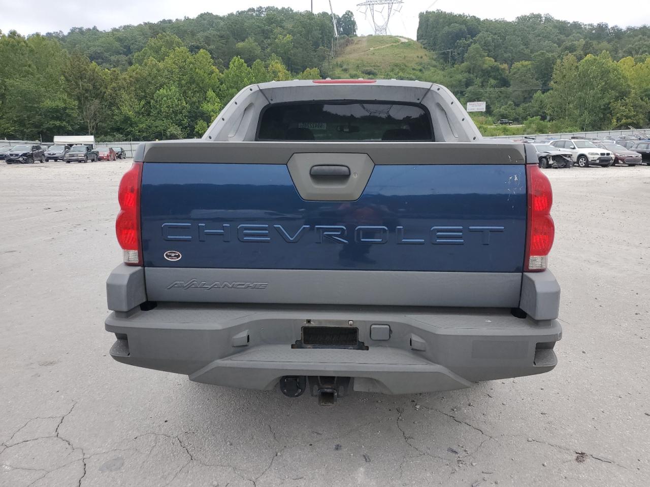 Lot #3297921806 2002 CHEVROLET AVALANCHE