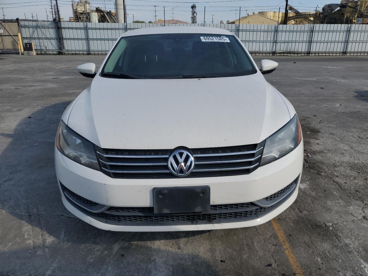 VOLKSWAGEN PASSAT S