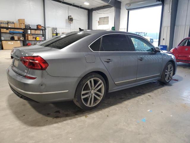 2017 VOLKSWAGEN PASSAT R-L 1VWDT7A35HC013098