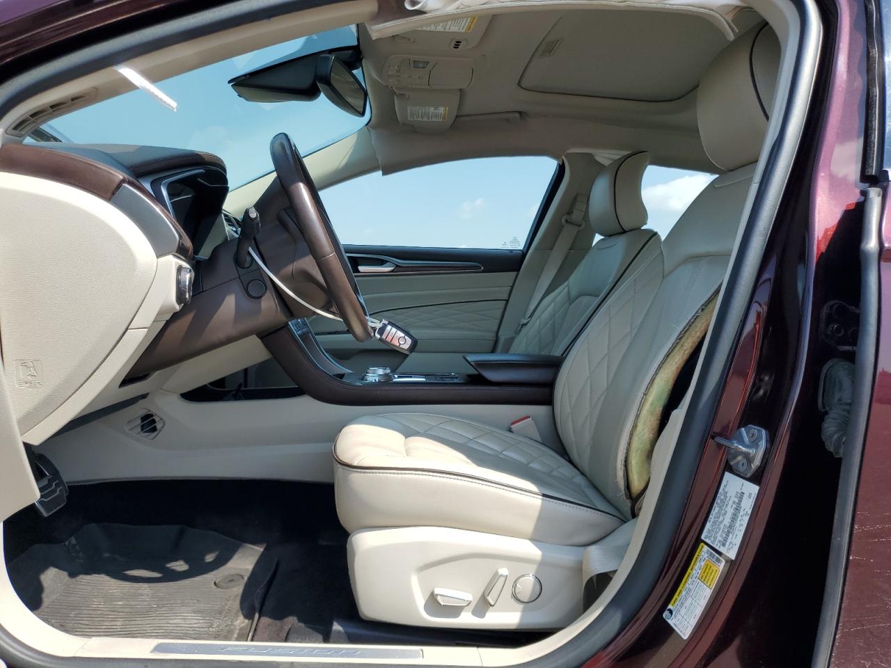 FORD FUSION TITANIUM PHEV