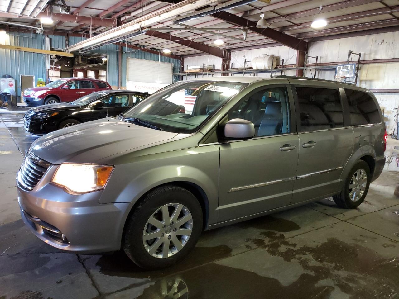 CHRYSLER TOWN & COUNTRY TOURING