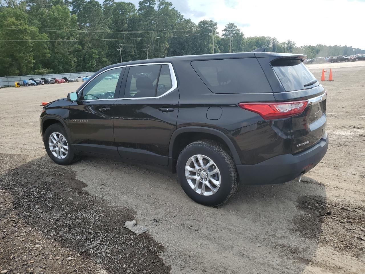 CHEVROLET TRAVERSE LS