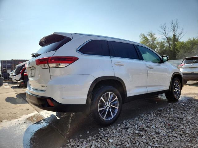 2019 TOYOTA HIGHLANDER 5TDJZRFH5KS597772