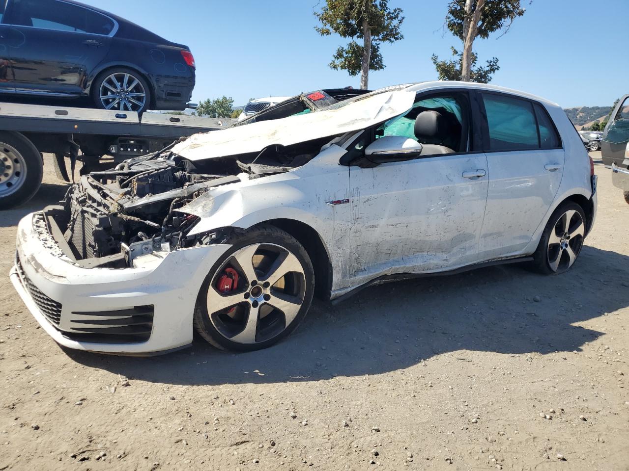 VOLKSWAGEN GOLF GTI SPORT