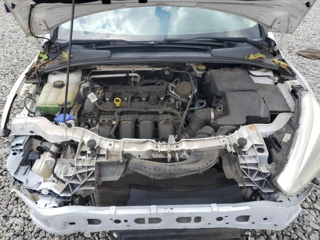 2015 FORD FOCUS SE 1FADP3K25FL279813