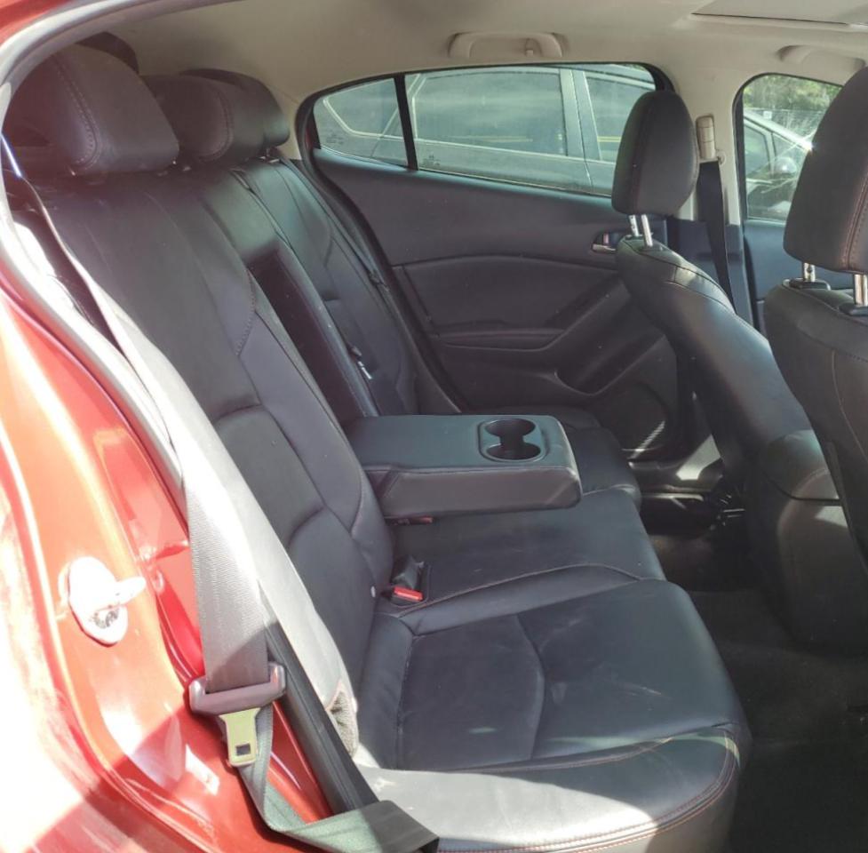 MAZDA 3 GRAND TOURING