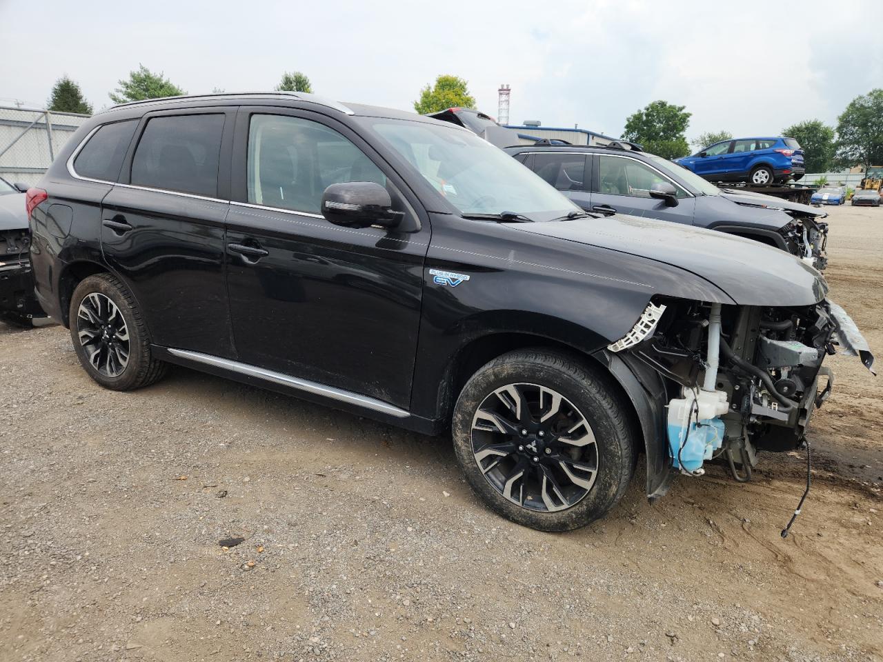 MITSUBISHI OUTLANDER SE