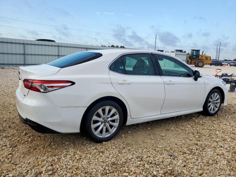 2018 TOYOTA CAMRY L 4T1B11HK5JU591384