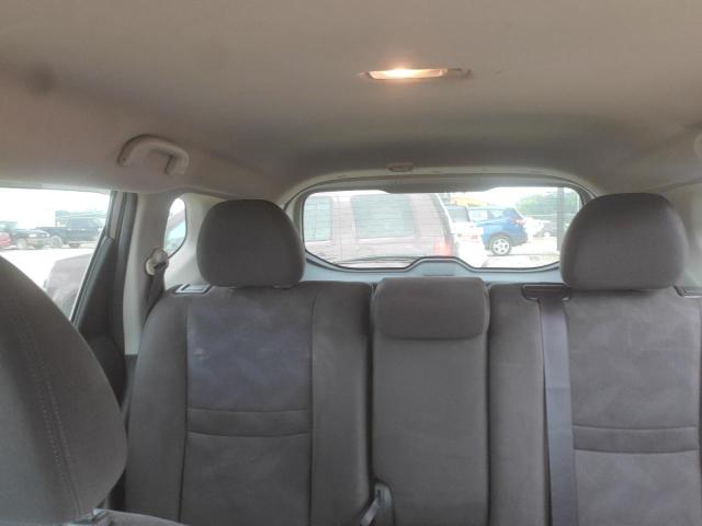 2015 NISSAN ROGUE S - KNMAT2MT2FP558895